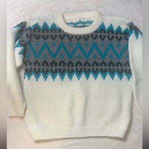Chunky knit winter crewneck vintage handmade medium unisex